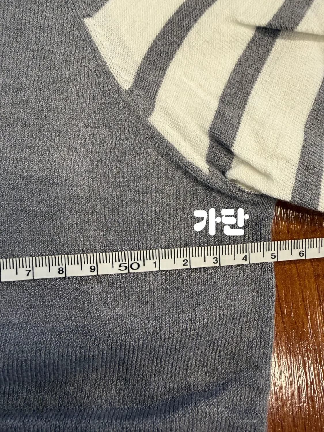톰브라운 니트 라운드 반팔티 상품이미지3