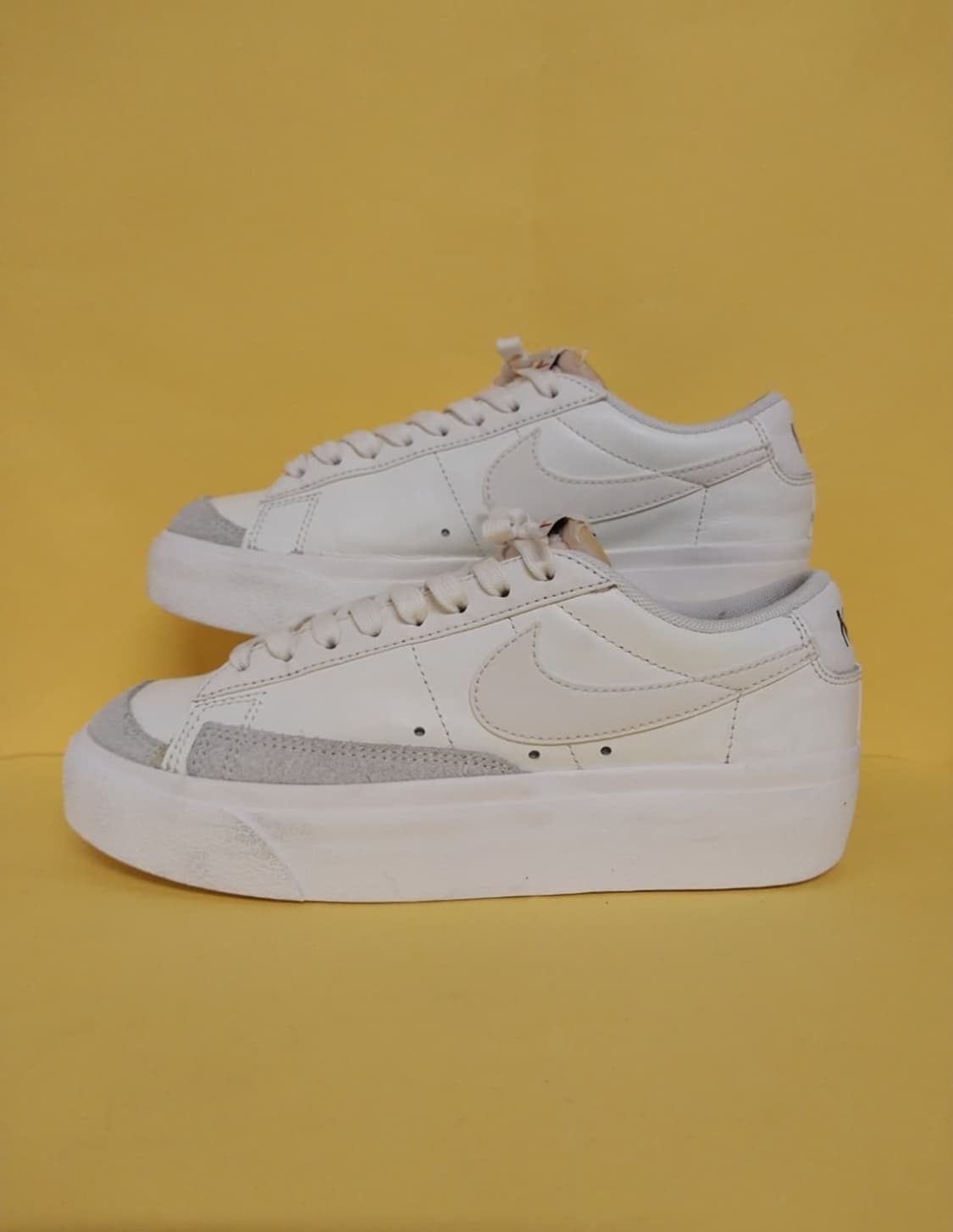 여성 나이키 블레이저 로우 플랫폼 스니커즈, 운동화 (235) 상품이미지1