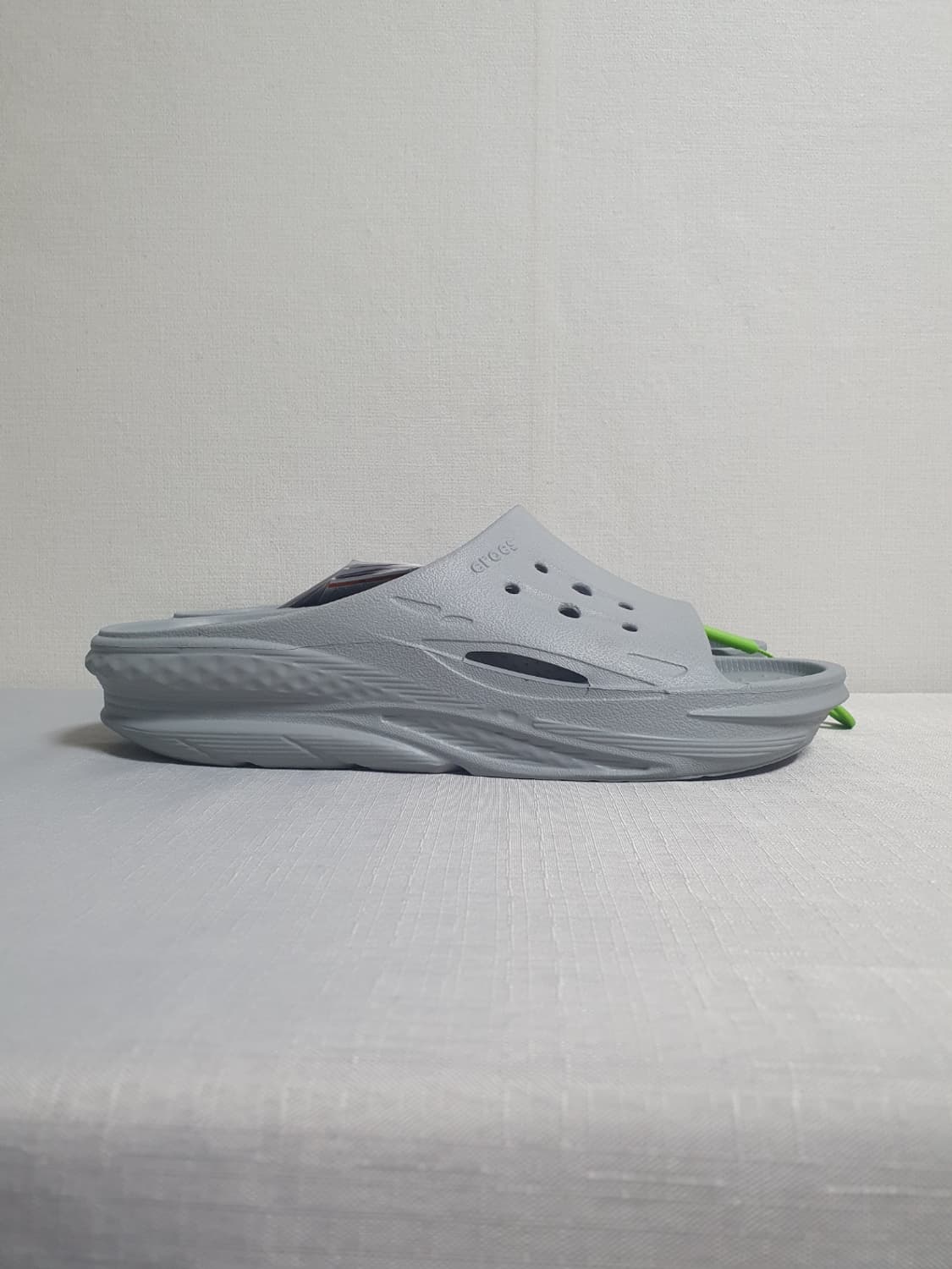 크록스 오프 그리드 슬라이드 라이트그레이 250mm 새상품 상품이미지4