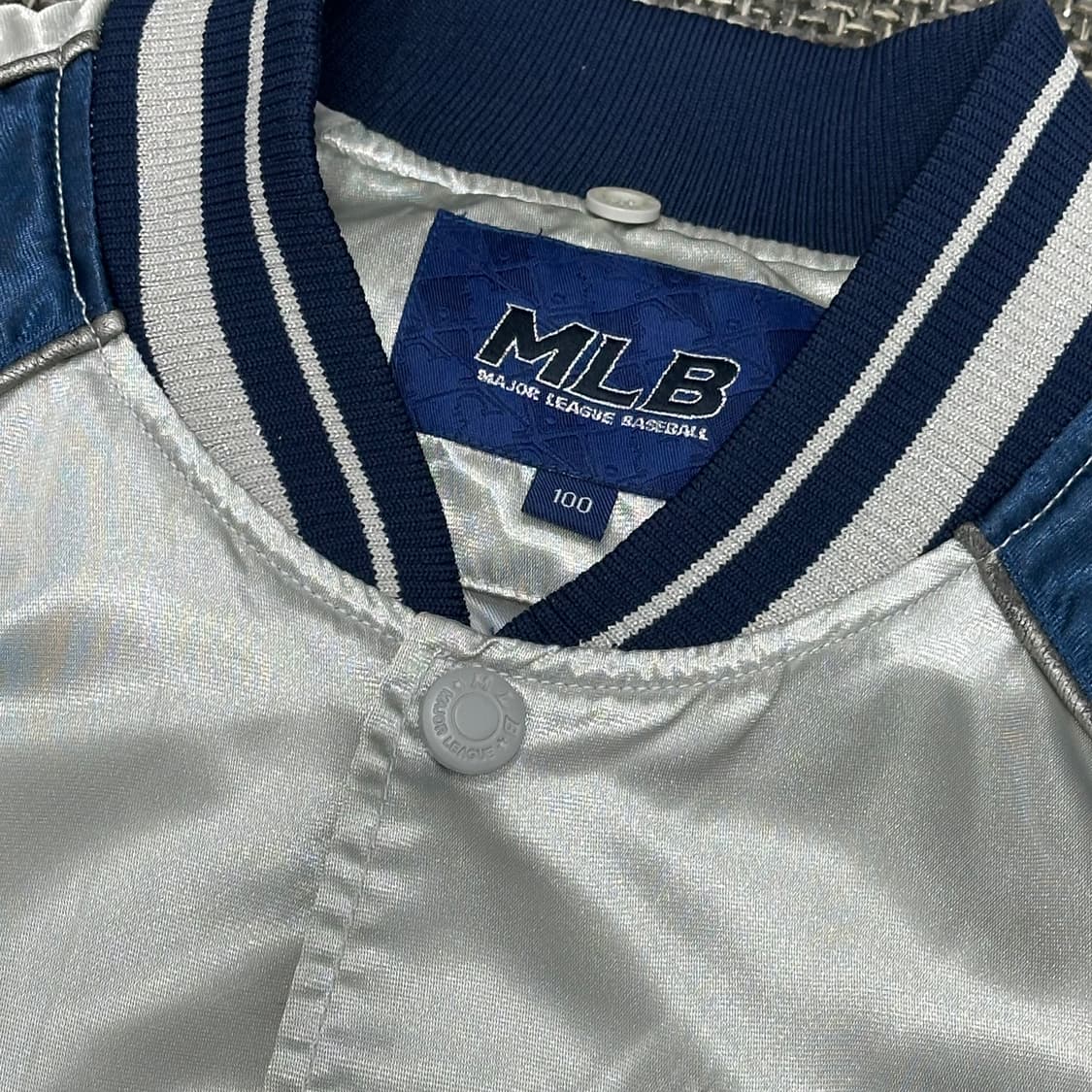 MLB 00s 올드스쿨 뉴욕양키스 새틴 야구점퍼 100 상품이미지8