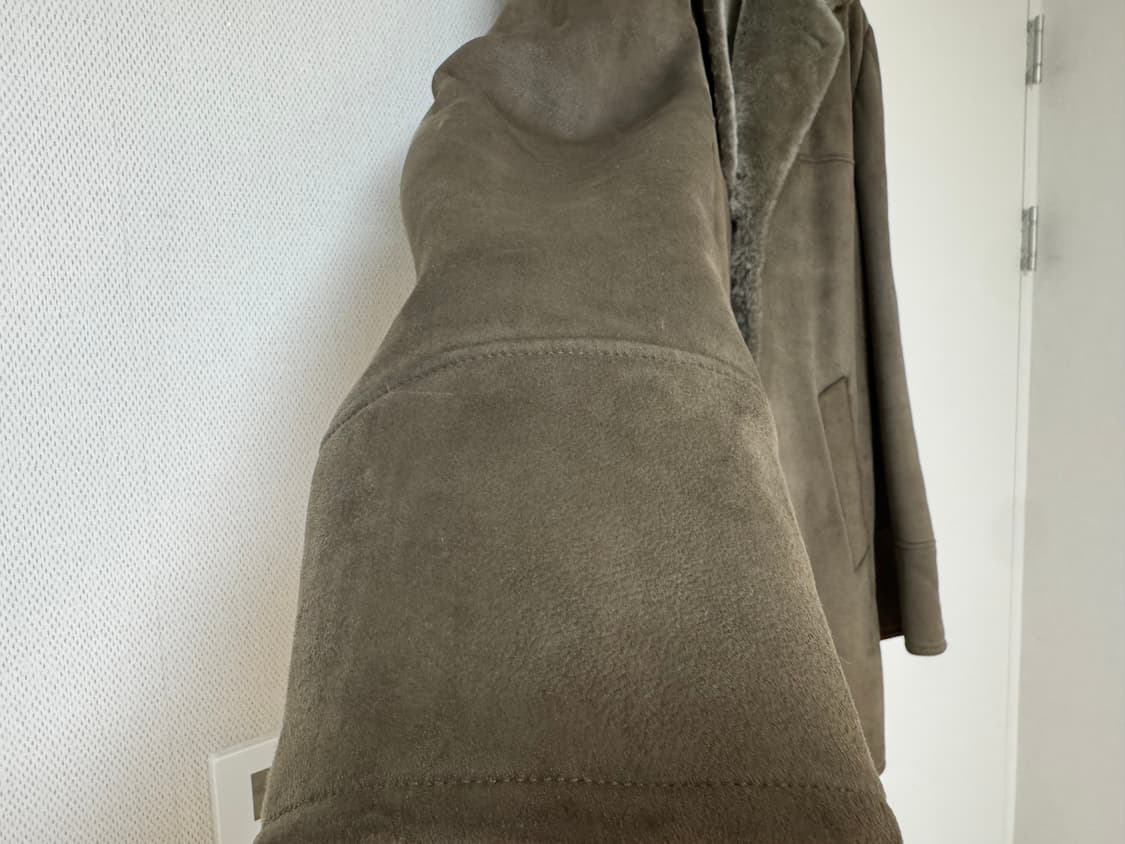 로로피아나 스웨이드 무스탕 코트 상품이미지2