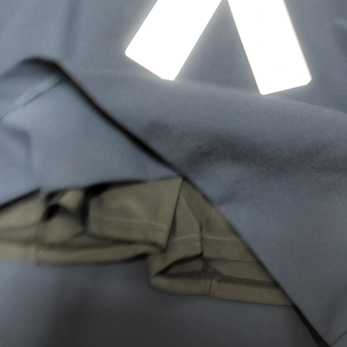 새상품 테일러메이드 골츠 치마 스커트 네이비 64호 상품이미지4