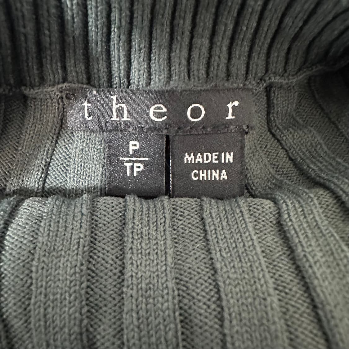 Theory 띠어리 그린 셔링 니트 P (미니멀) 상품이미지4