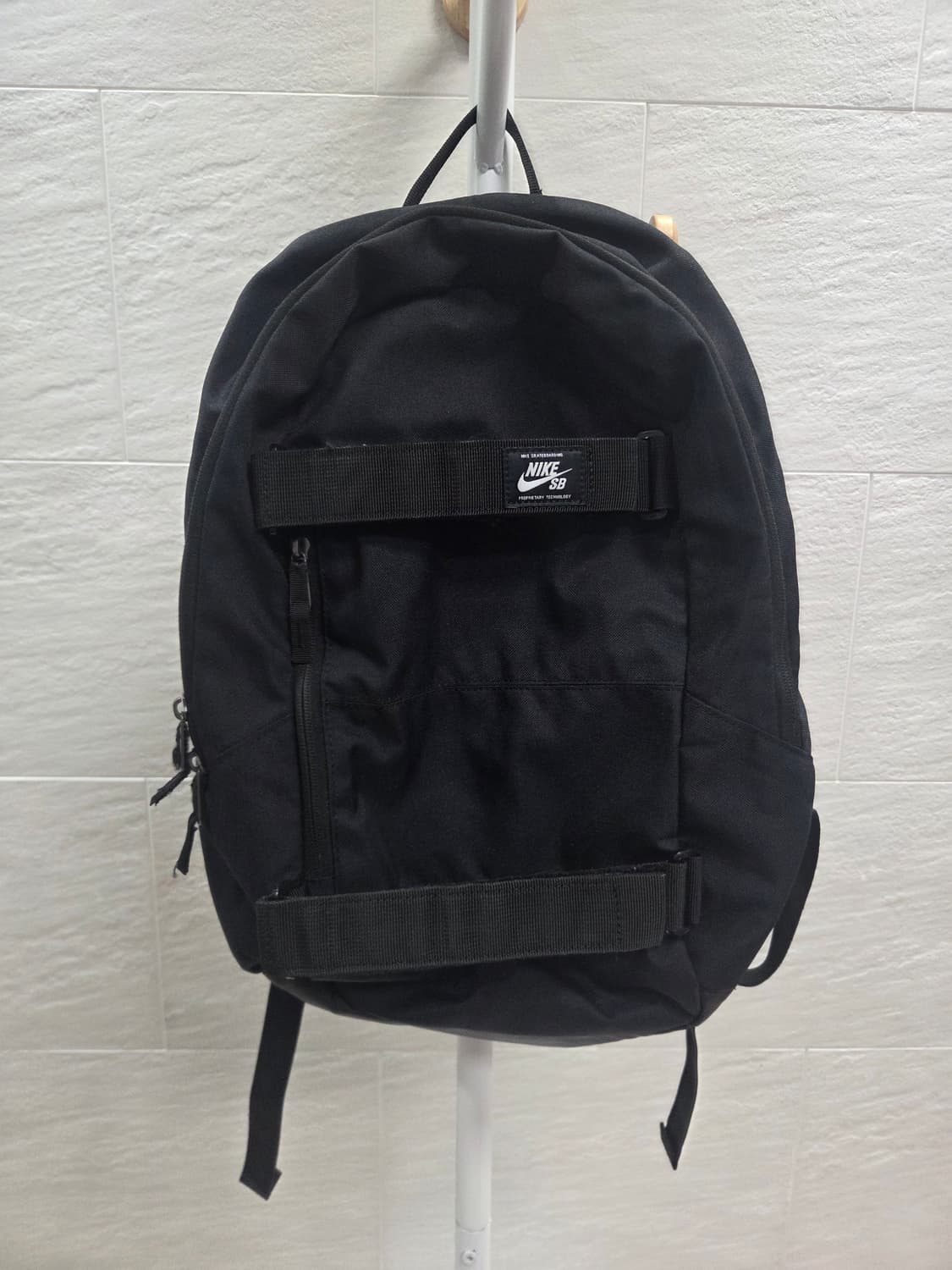 나이키 SB 블랙 백팩 상품이미지1
