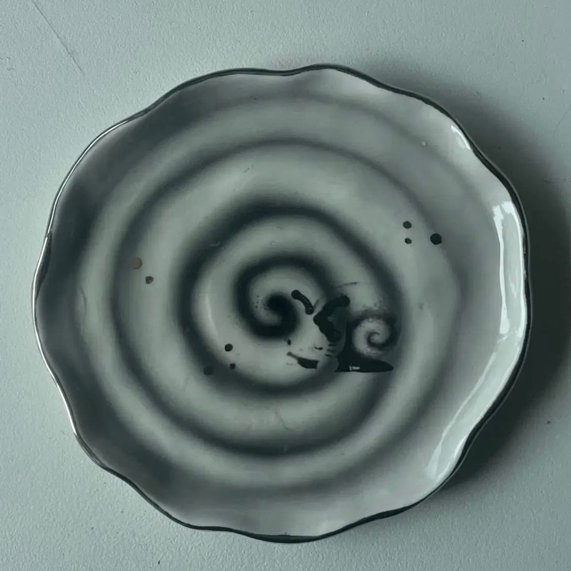 Sugascoop 슈가스쿱 키티 달팽이 스피럴 도자기 트레이 접시  상품이미지2