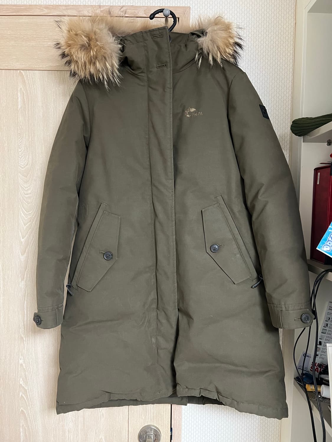 네파 카키 올리브 롱 패딩 자켓 상품이미지1