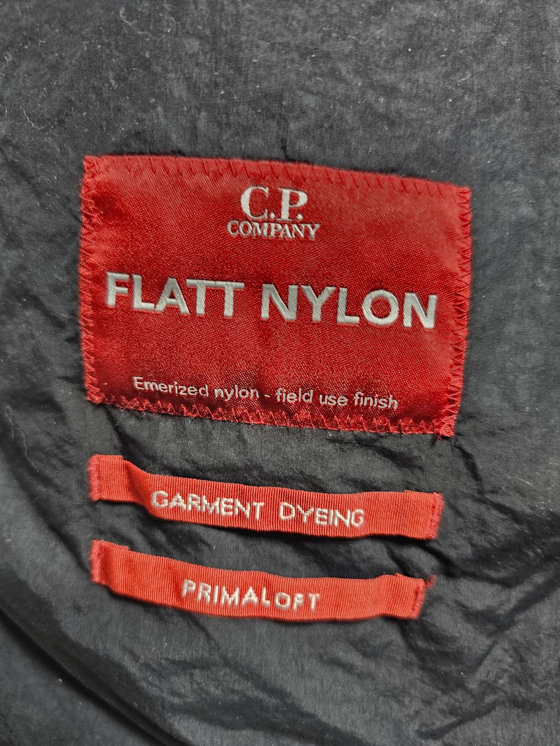cp컴퍼니 FLATT NYLON 프리마로프트 자켓 24SS 상품이미지8