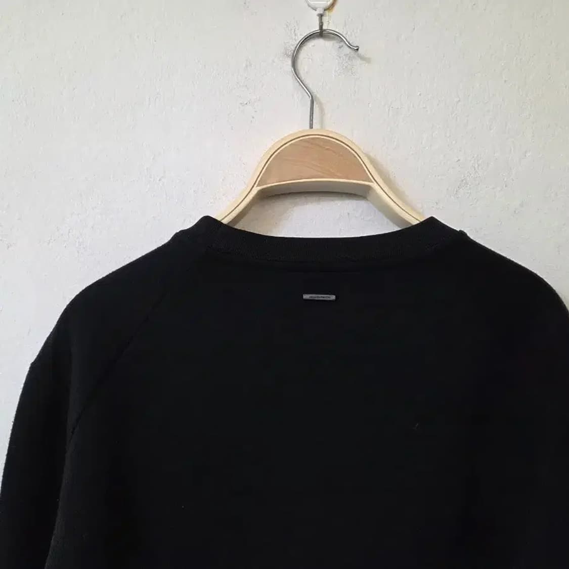 솔리드옴므 블랙 맨투맨 상품이미지5