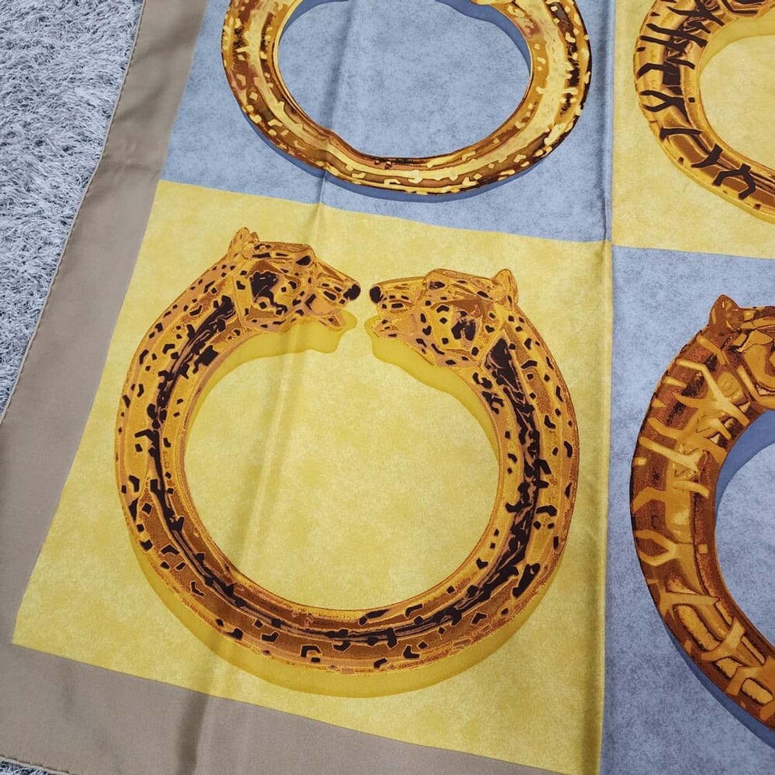 까르띠에 실크 스카프 상품이미지3