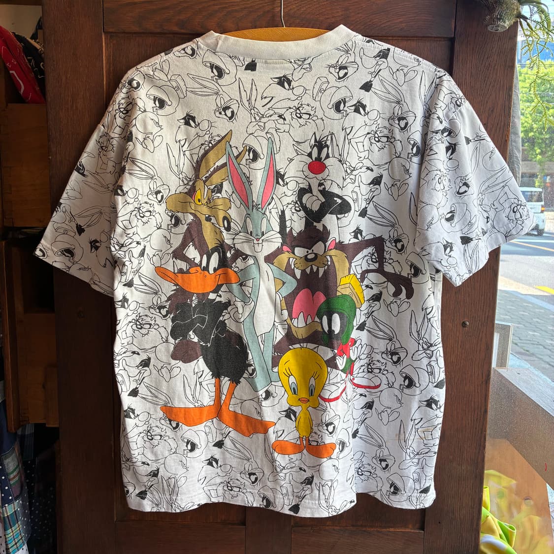 90’s Looney Tunes All Over Print Tee 상품이미지6