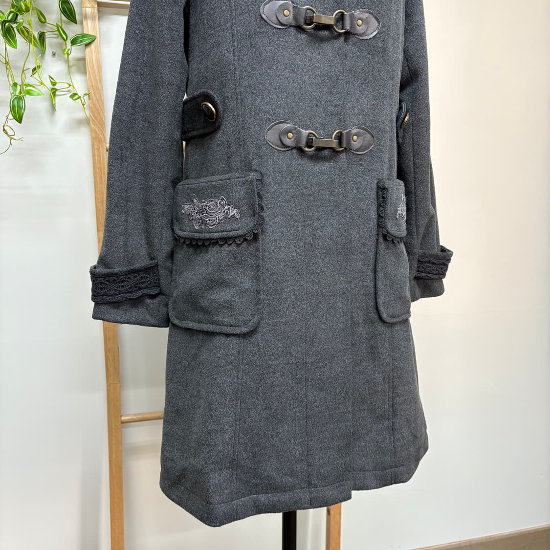 AXES FEMME 엑시즈팜/ 더블코트 떡볶이코트 차콜더블코트  상품이미지5