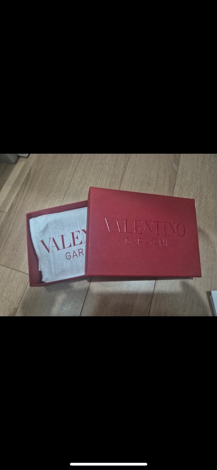 발렌티노 락스터드 카드지갑 상품이미지3