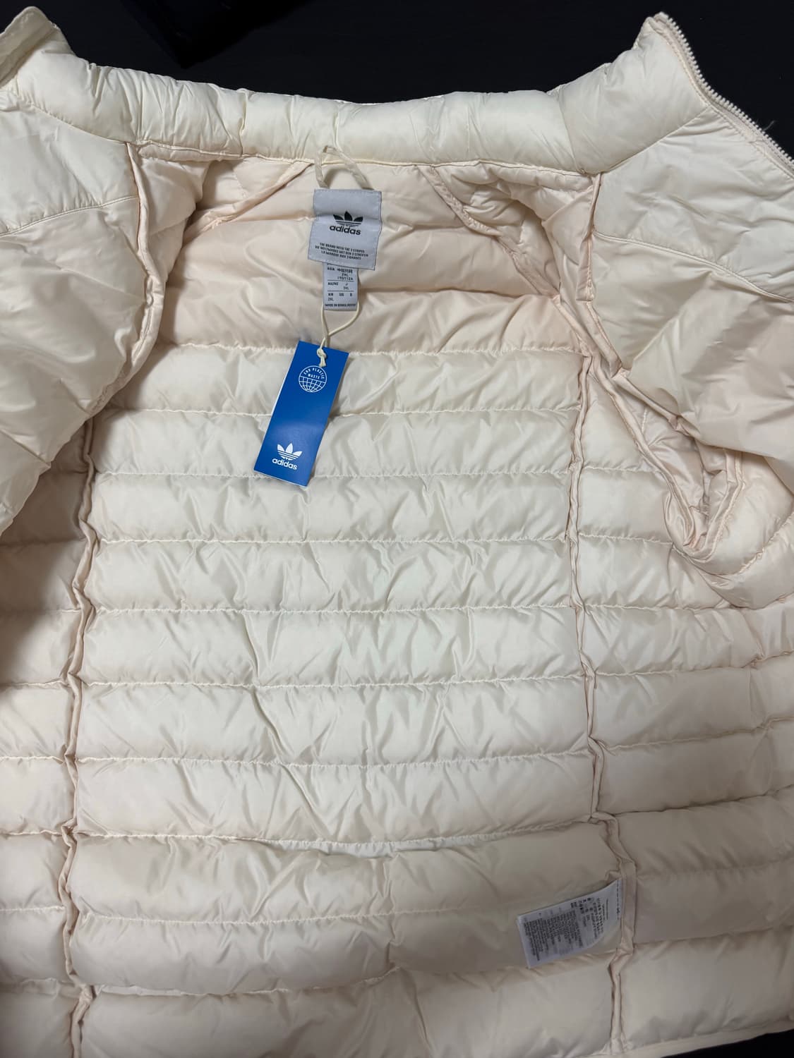 정품새제품 아디다스 3S 폴리에스테르 경량패딩자켓 2xl아이보리 상품이미지2