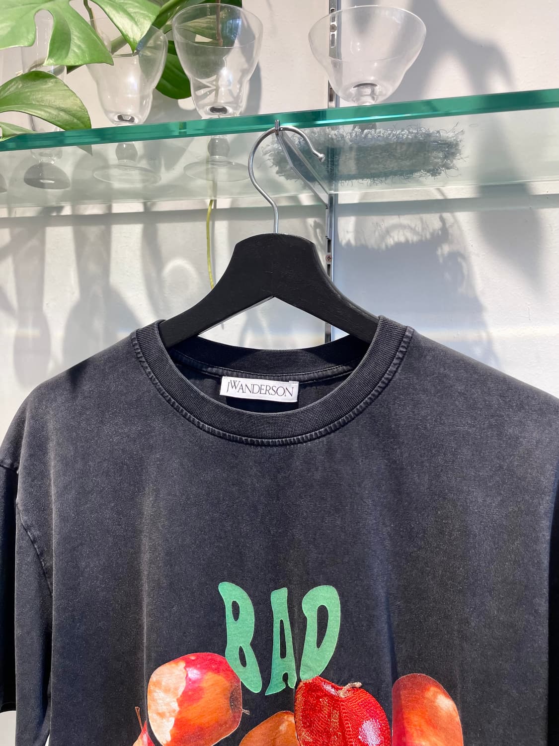JW앤더슨 bad apple tee 상품이미지3