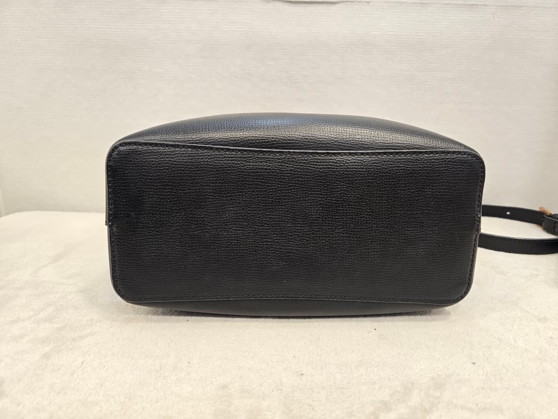 쿠론 블랙 가죽 숄더백 겸 크로스백 상품이미지7