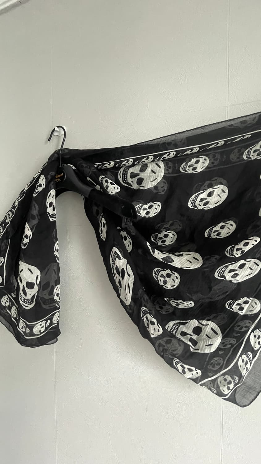 알렉산더맥퀸 스컬 실크 스카프 상품이미지3