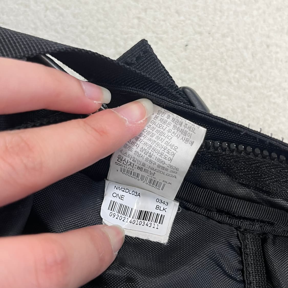 The North Face black backpack 상품이미지8