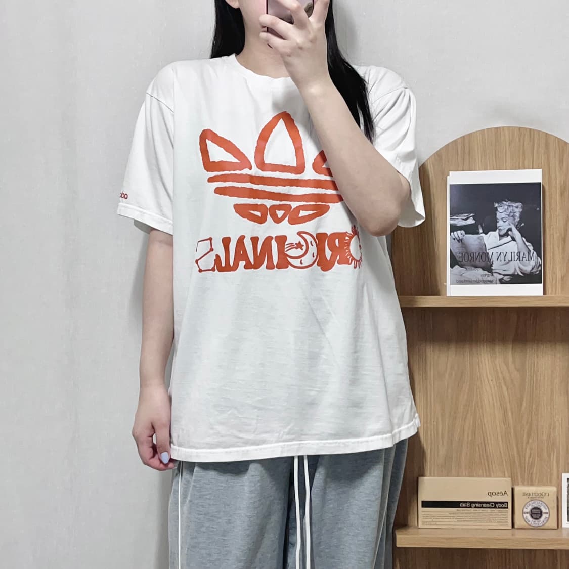 [정품] 아디다스 화이트 오렌지 프린팅 반팔티 [ L ] 상품이미지2