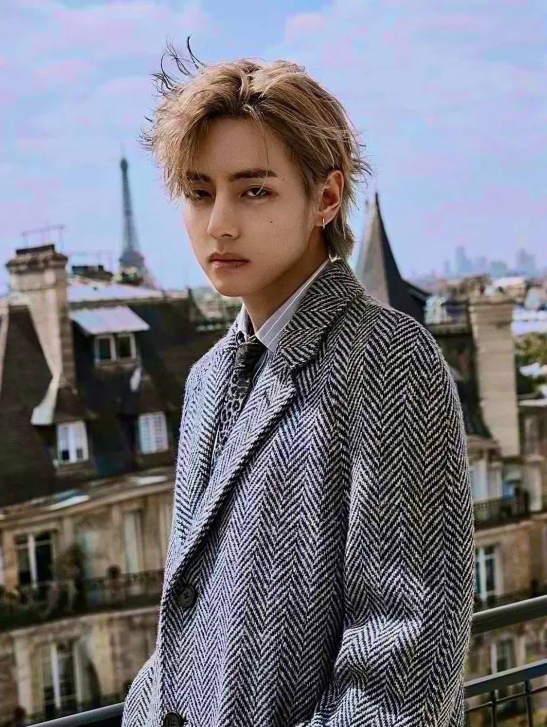 [BTS 뷔님 착용] 셀린느 23fw 헤링본 트위드 코트 상품이미지1