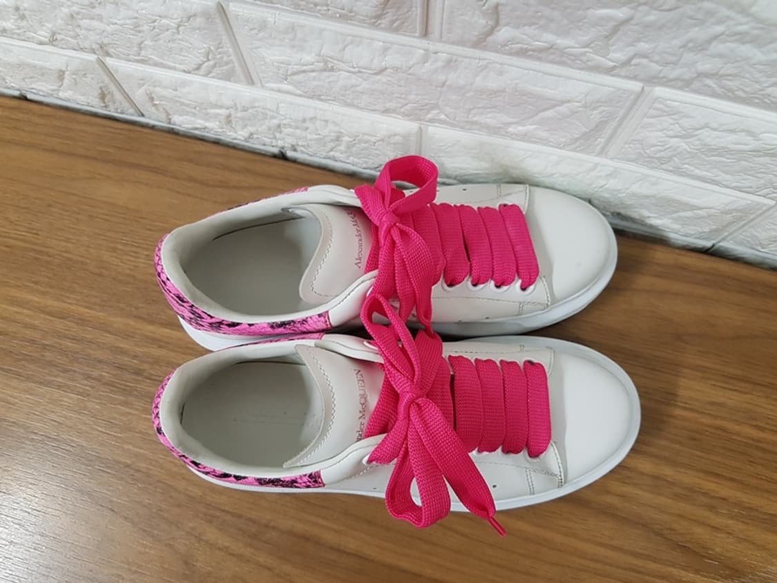 알렉산더맥퀸 오버솔 스니커즈 235 (36) 553770 상품이미지4