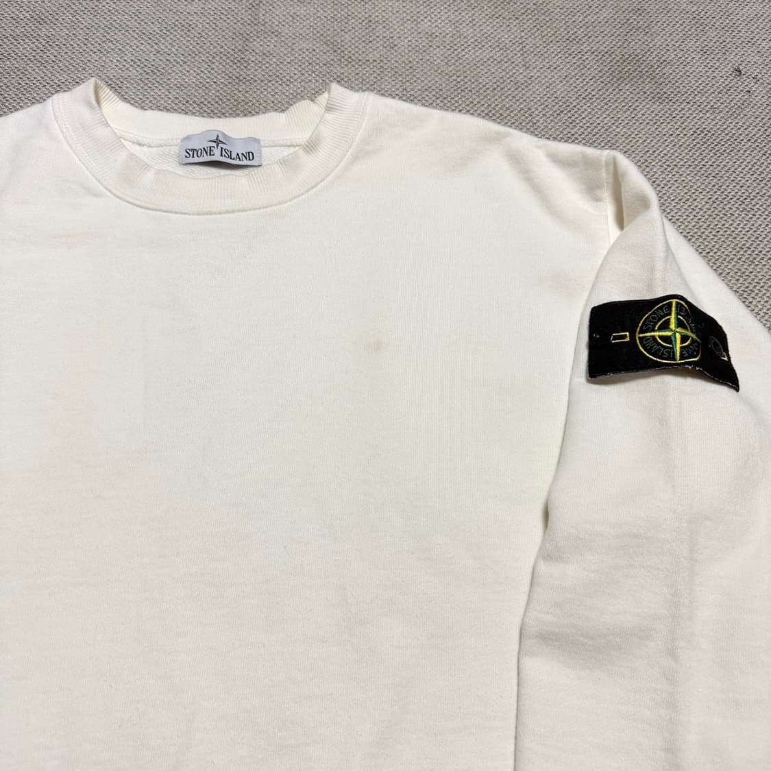 스톤아일랜드 맨투맨 상품이미지2