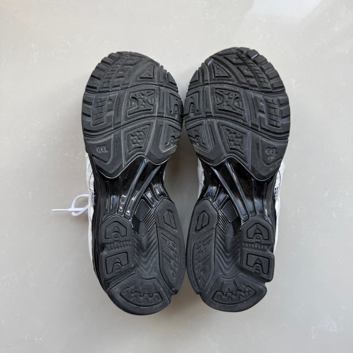 [282.5] 아식스Xgmbh 젤카야노 레거시 화이트 블랙 상품이미지6