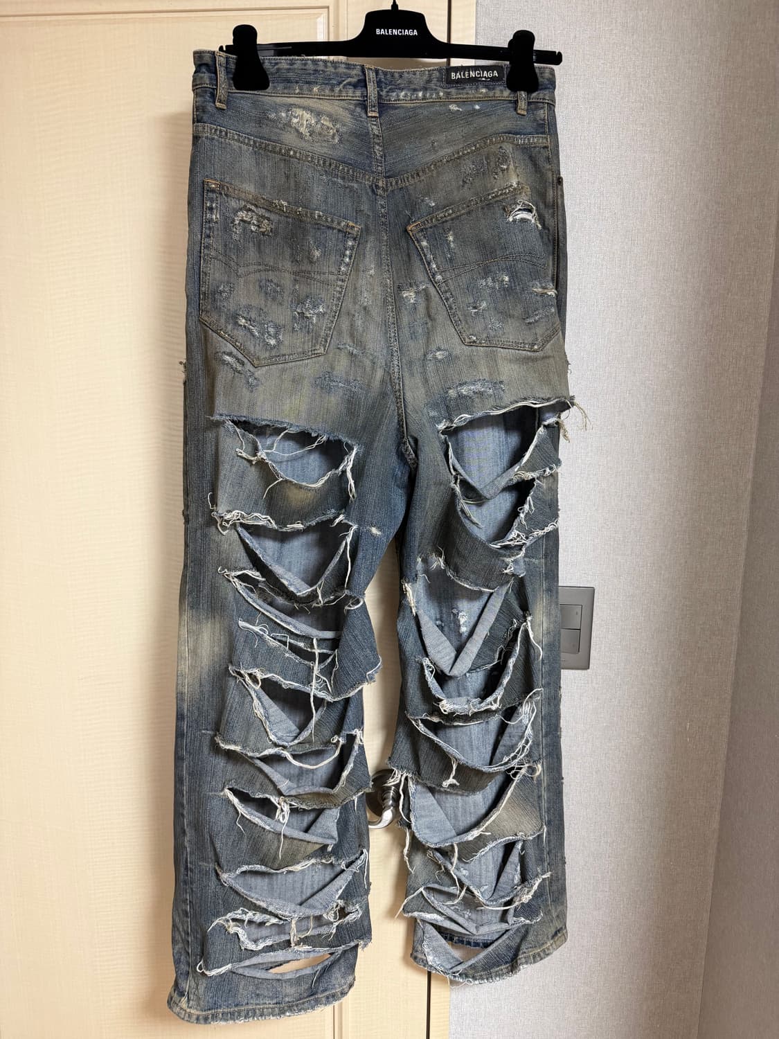 발렌시아가 디스진 xs 상품이미지2