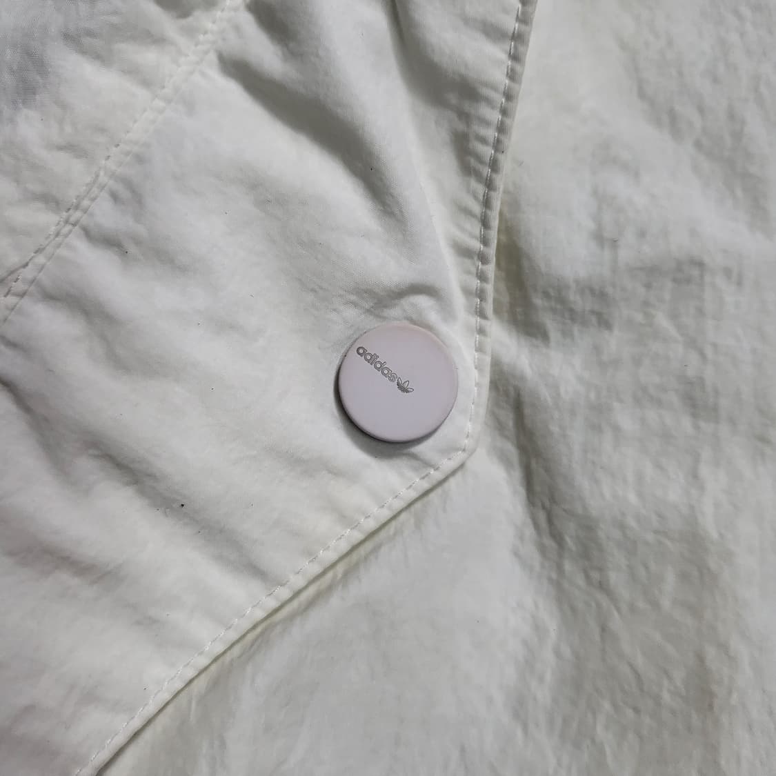 아디다스 빅로고 크롭 우븐 윈드브레이커 상품이미지6