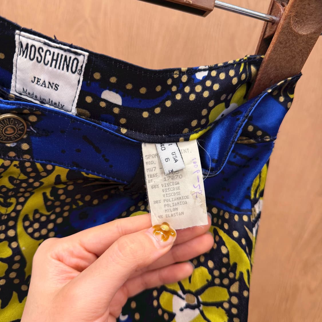 모스키노 진스 슬림 팬츠 아트워크 페이즐리 도트 믹스 패턴 디테일 블랙 상품이미지7