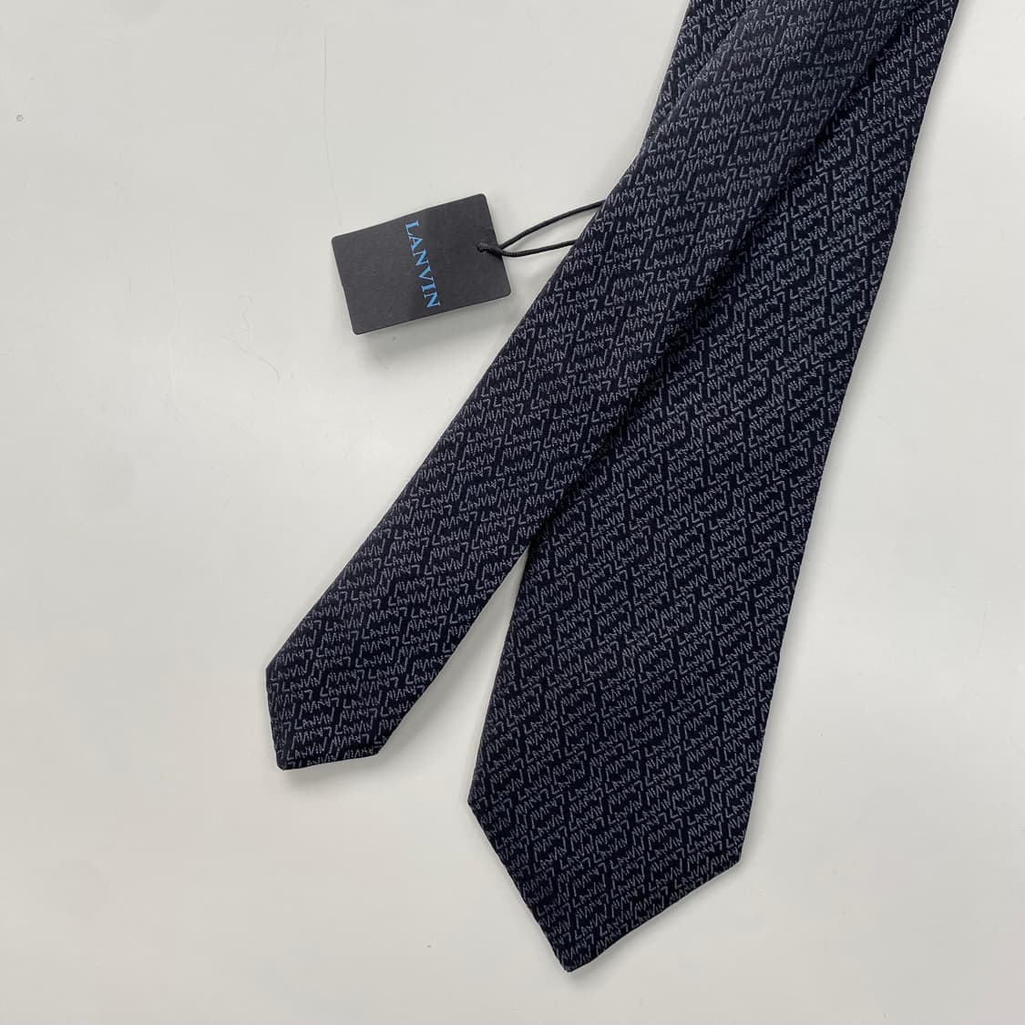 (택 달린새상품) 랑방 정품 명품 블랙넥타이 (LANVIN) 8.1cm 상품이미지1
