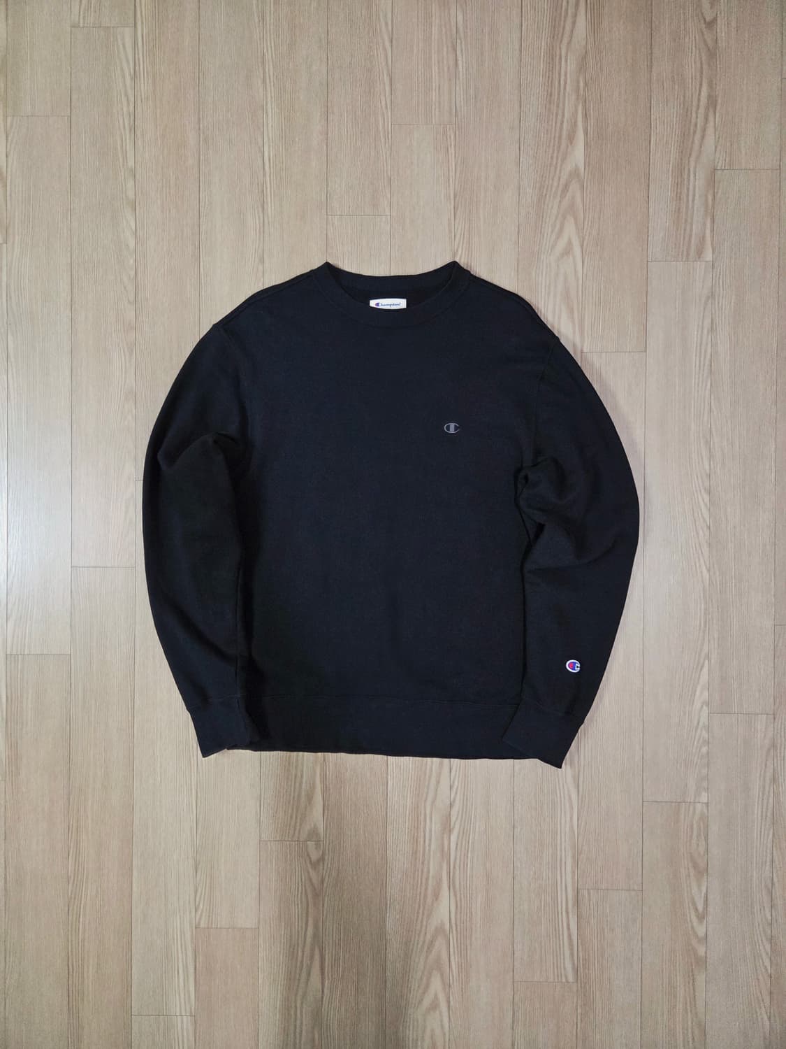 챔피온 러기드 블랙 맨투맨 티셔츠 상품이미지1