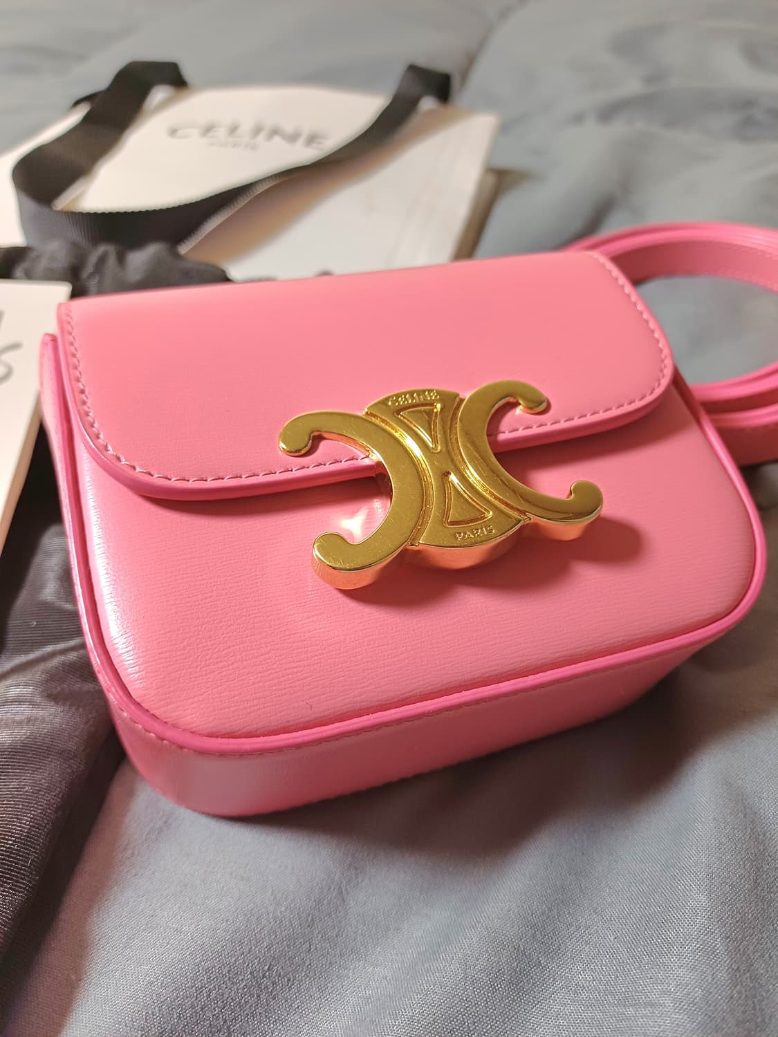 셀린느 미니클로드 샤이니 카프스킨 미니백 상품이미지2