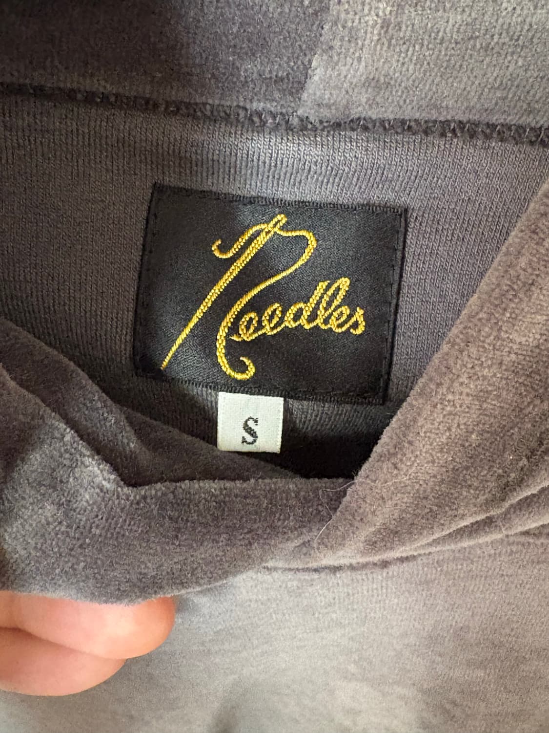 니들스 후드티 상품이미지2