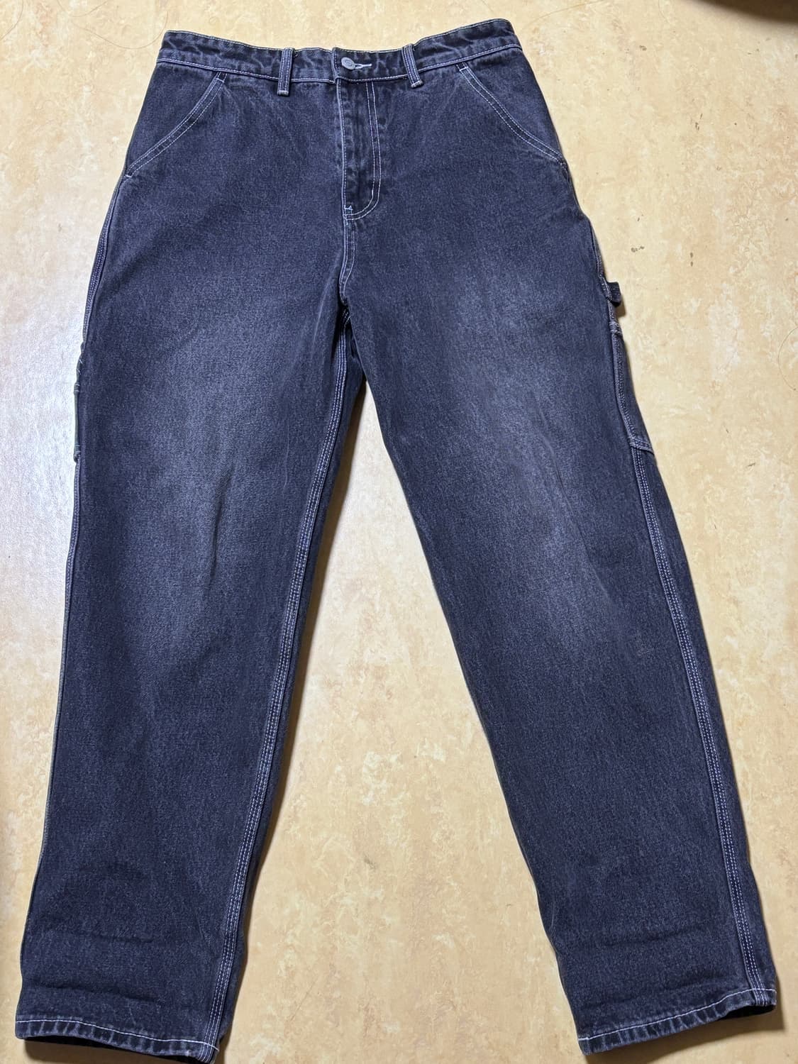 아웃스탠딩 루즈핏 카팬터 블랙진 상품이미지1