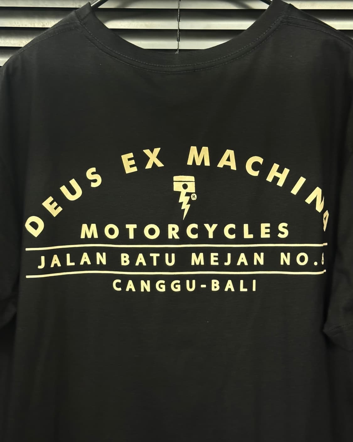 데우스 엑스마키나 오가닉 코튼 창구 서프 포켓 블랙 반팔 티 L 100 상품이미지8