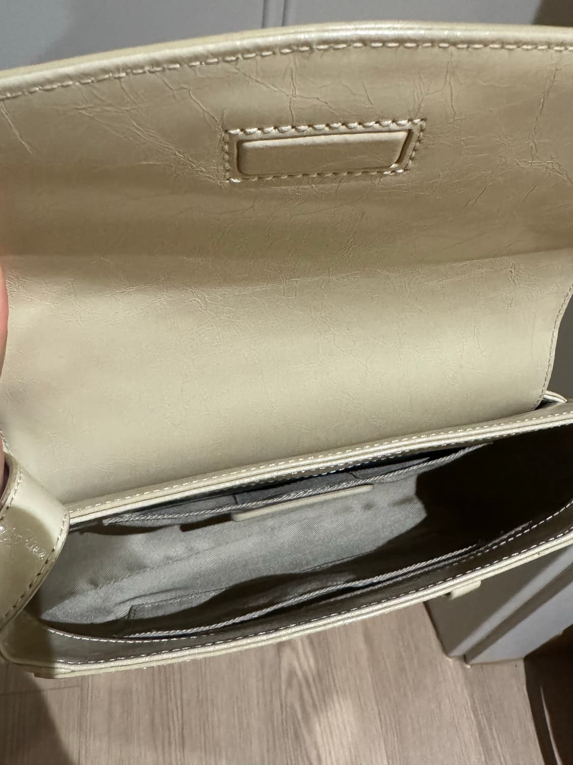 오스트카카 카델 새들백 상품이미지3