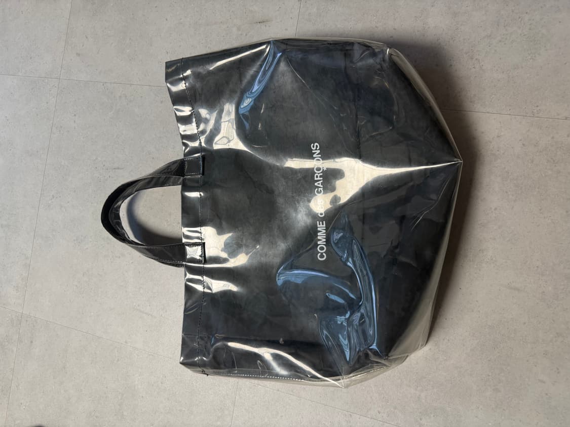 꼼데가르송 블랙마켓 pvc 토트백 상품이미지2