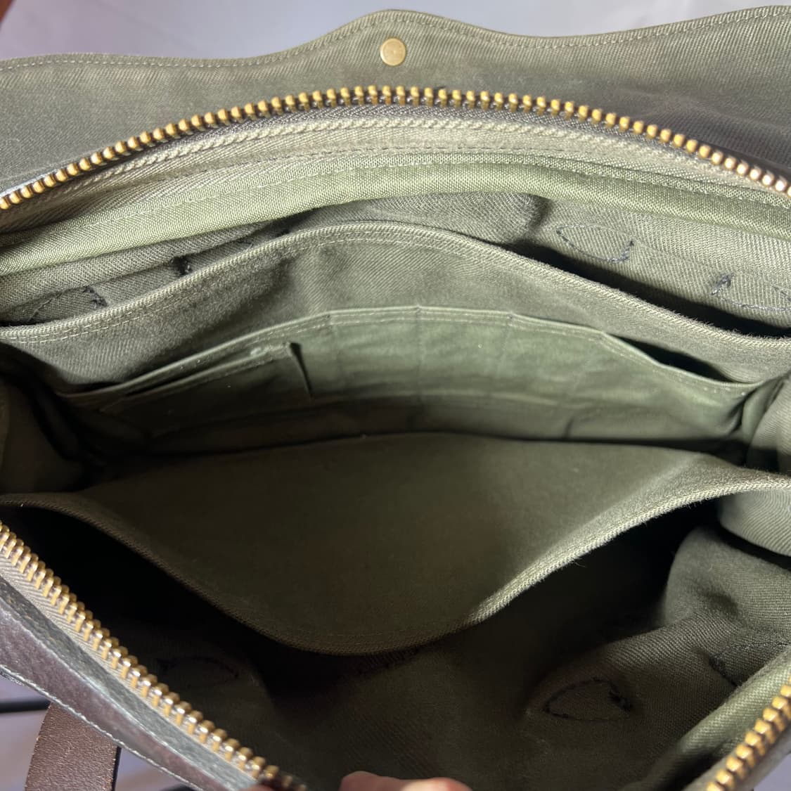 필슨 러기드 트윌 오리지널 브리프케이스 오터그린 상품이미지4