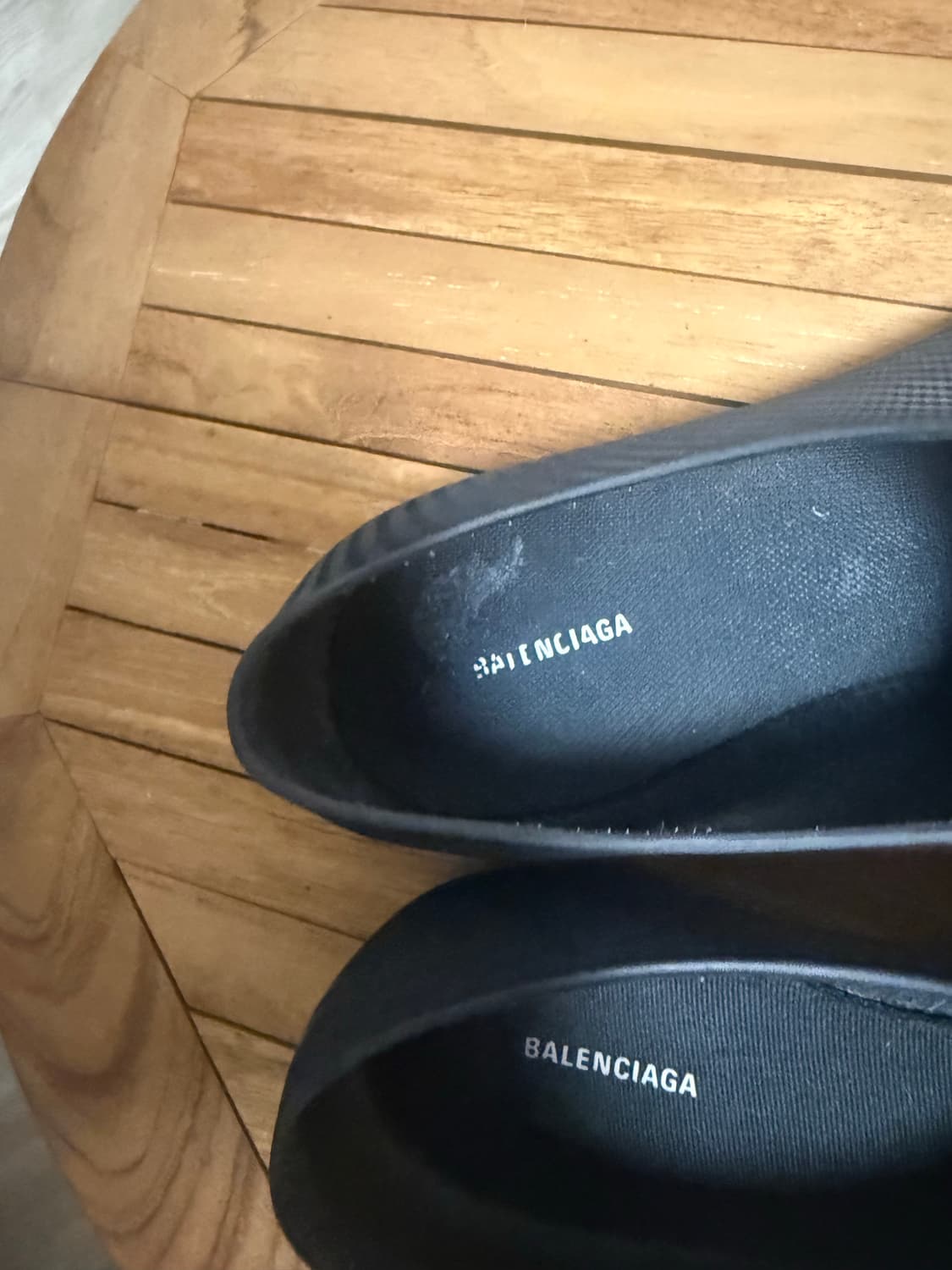 발렌시아가 울트라 플랫 블랙 42 상품이미지2