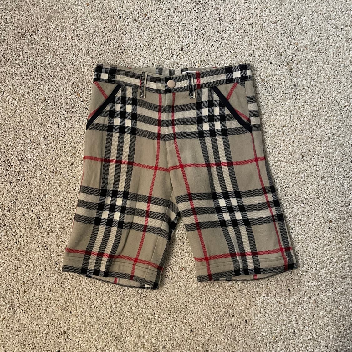 버버리 숏팬츠 ⭐️1241 상품이미지1