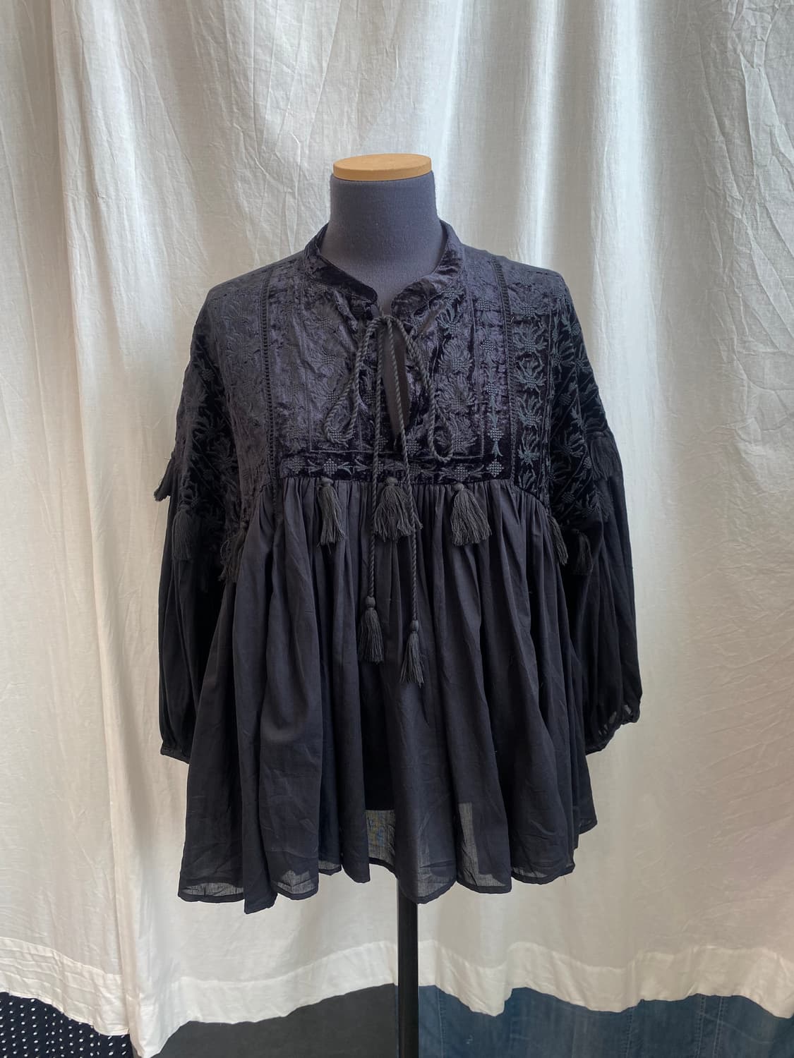 블랙 벨벳 블라우스(F) 상품이미지1