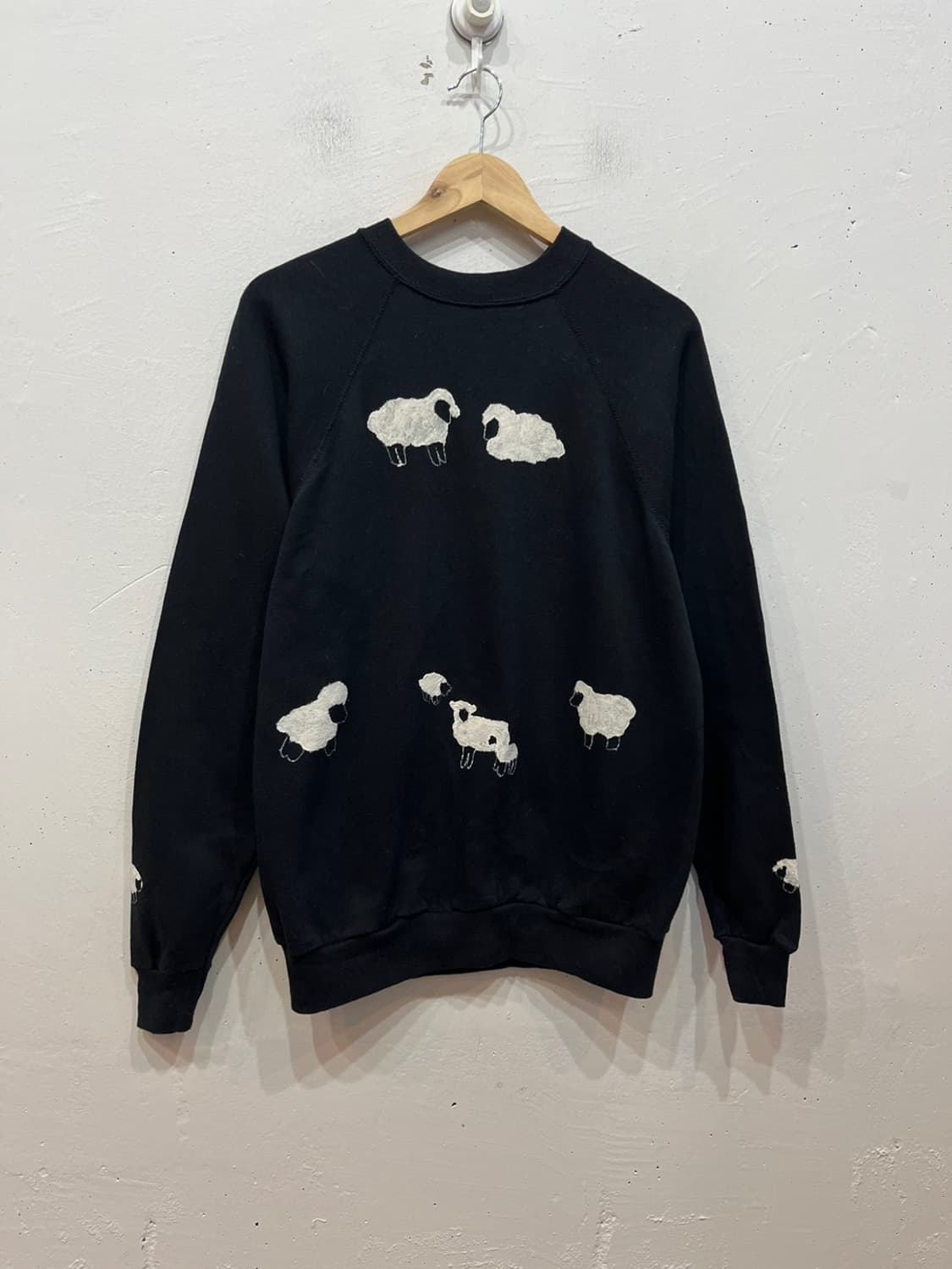 Made in USA TULTEX Sheep Painting Sweat 상품이미지1
