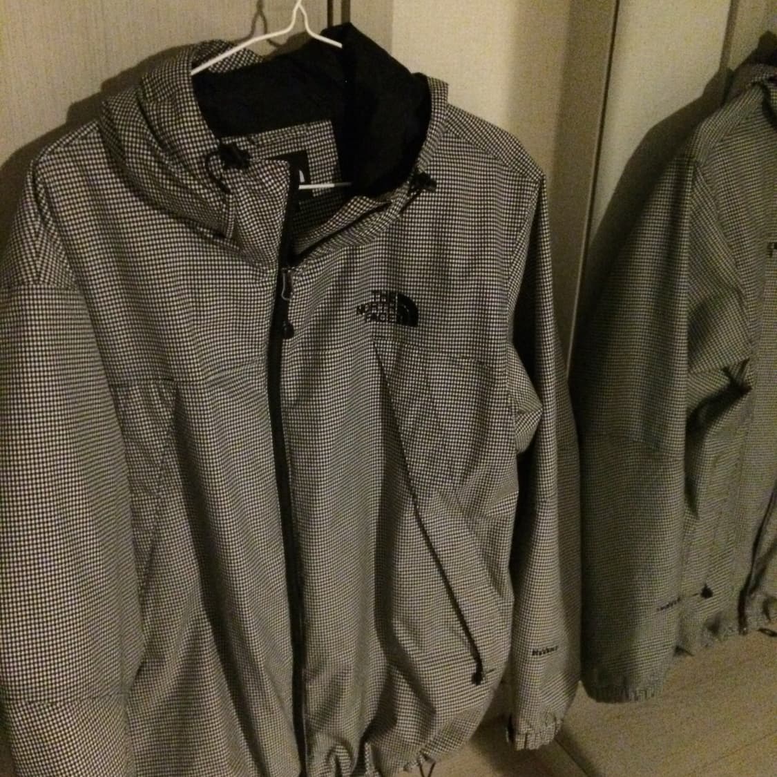 노스페이스 체크 바람막이 상품이미지7