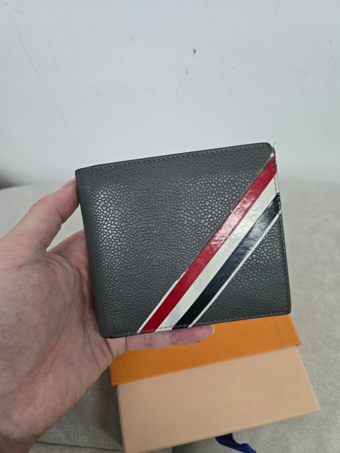 [보증서 정품]톰브라운 반지갑 상품이미지1