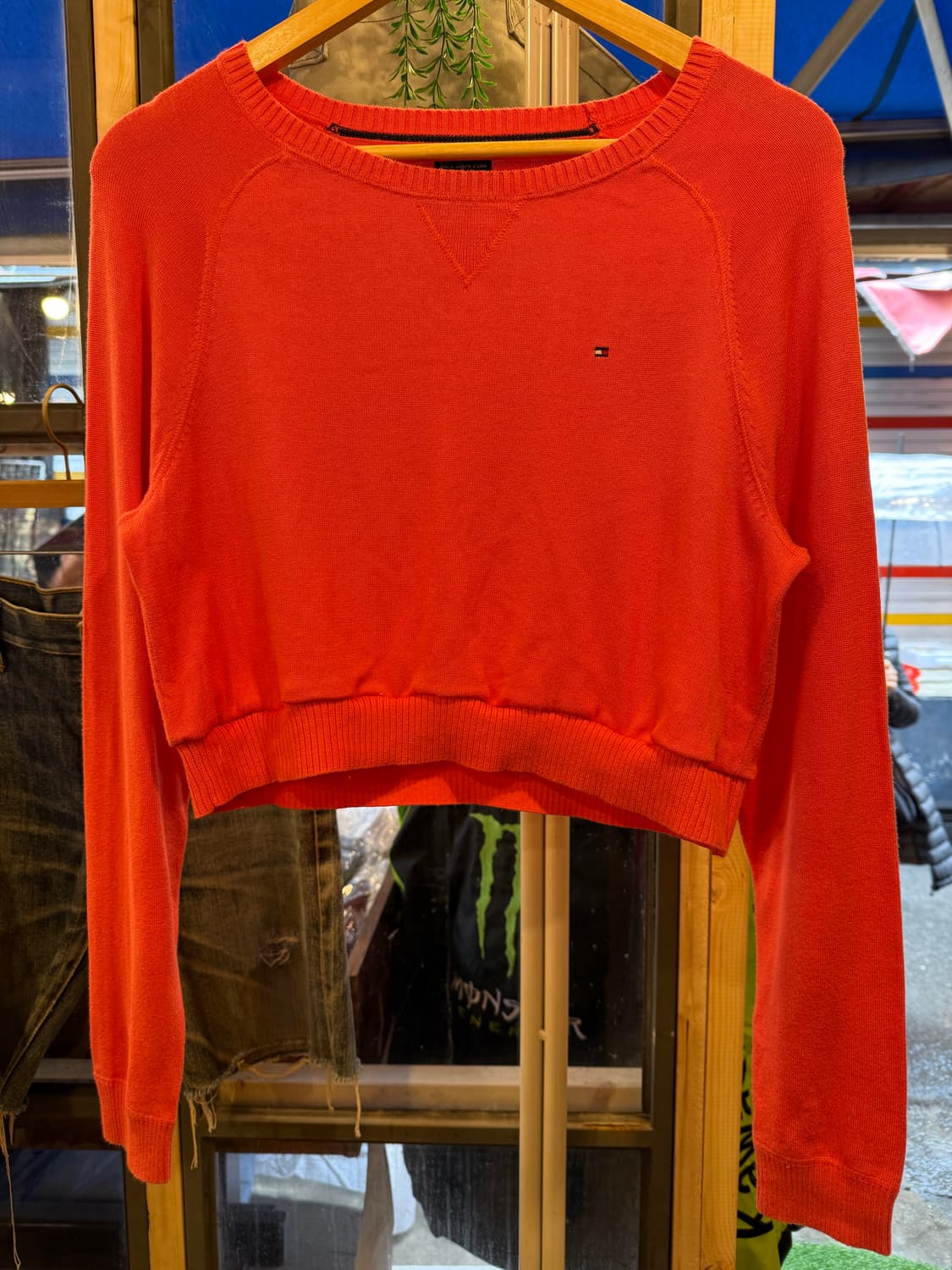타미힐피거 주황 크롭 라운드 니트 상품이미지1