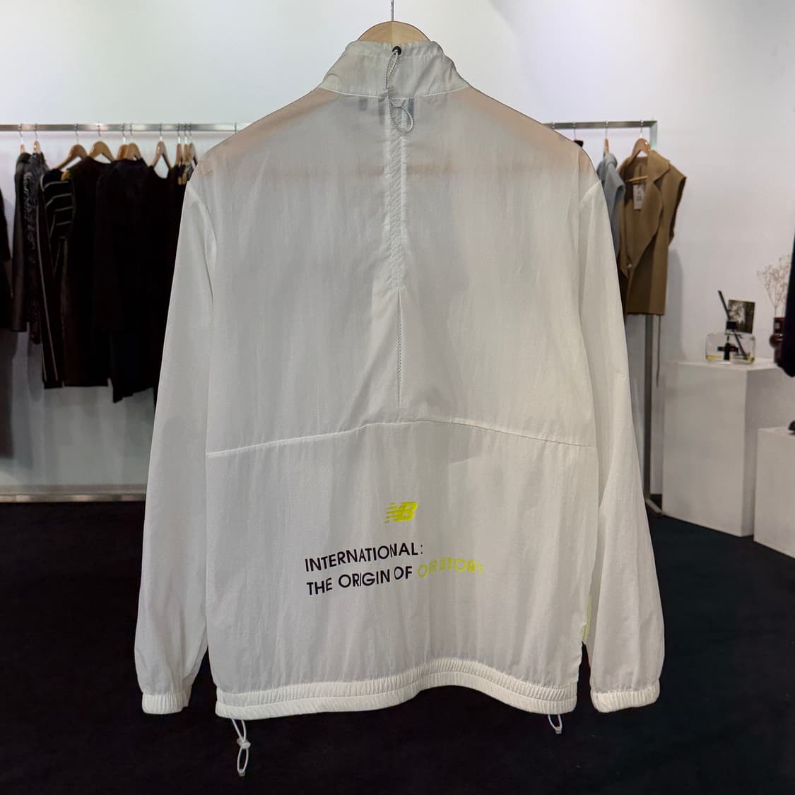 [M] 뉴발란스 우븐 러닝 바람막이 상품이미지2