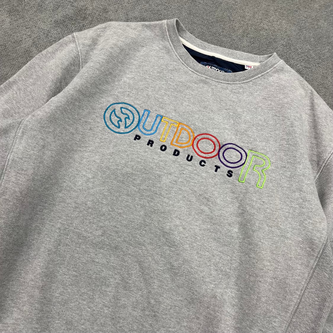 L 아웃도어프로덕트 맨투맨 상품이미지2