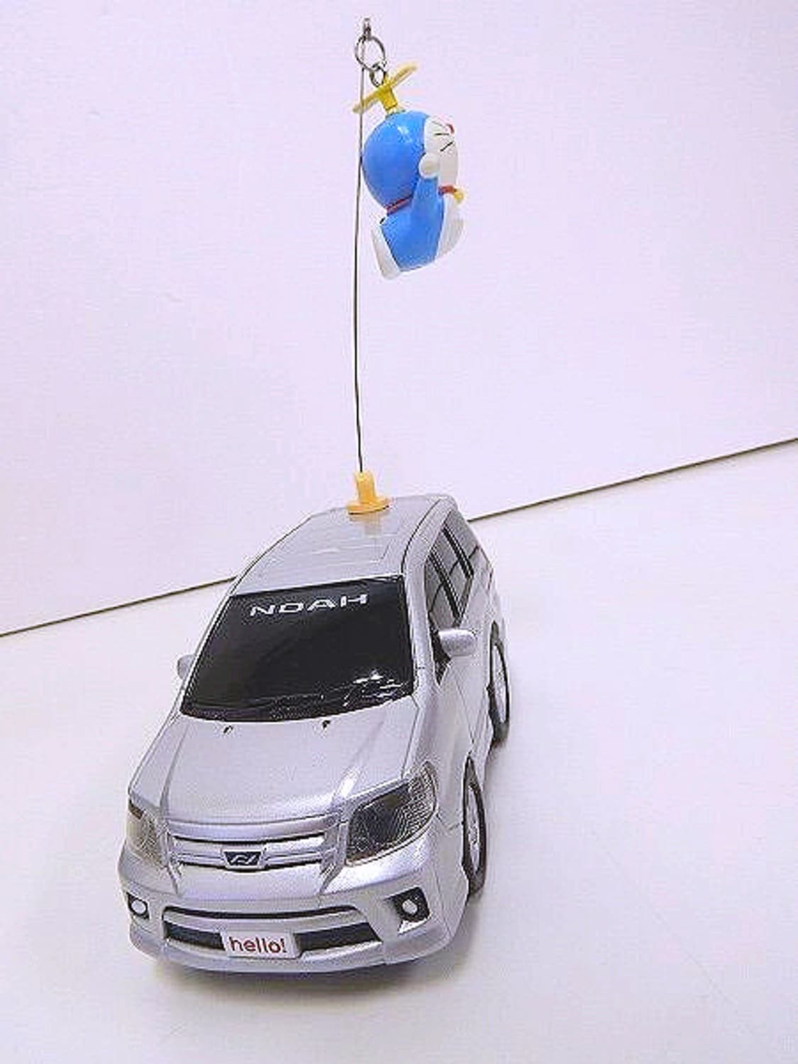 일본 도요타 흔들흔들 흔들리는 도라에몽 풀백카 미니 자동차 모형 토요타( 상품이미지6