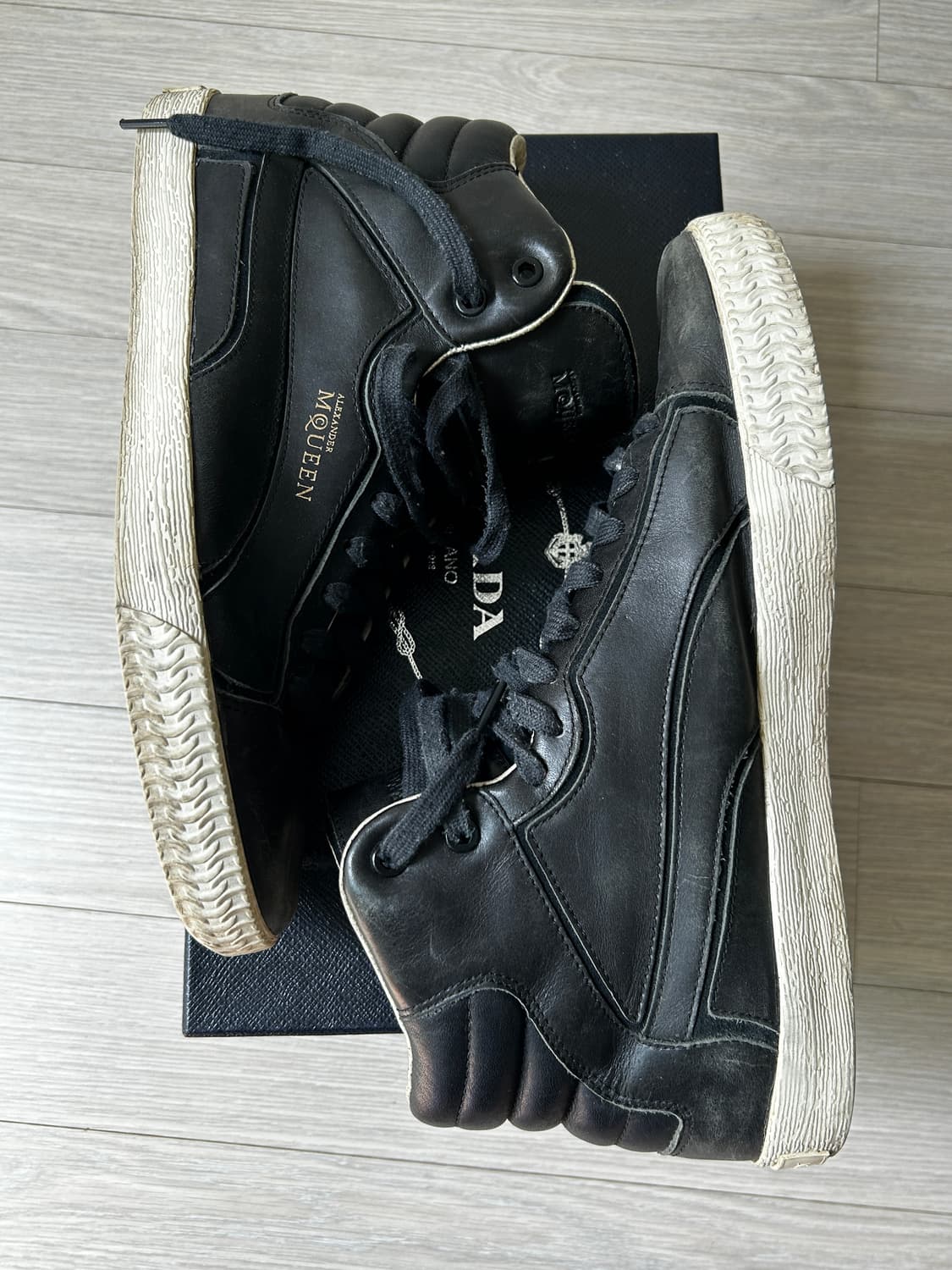 알렉산더맥퀸x퓨마 하이탑 스니커즈 상품이미지4