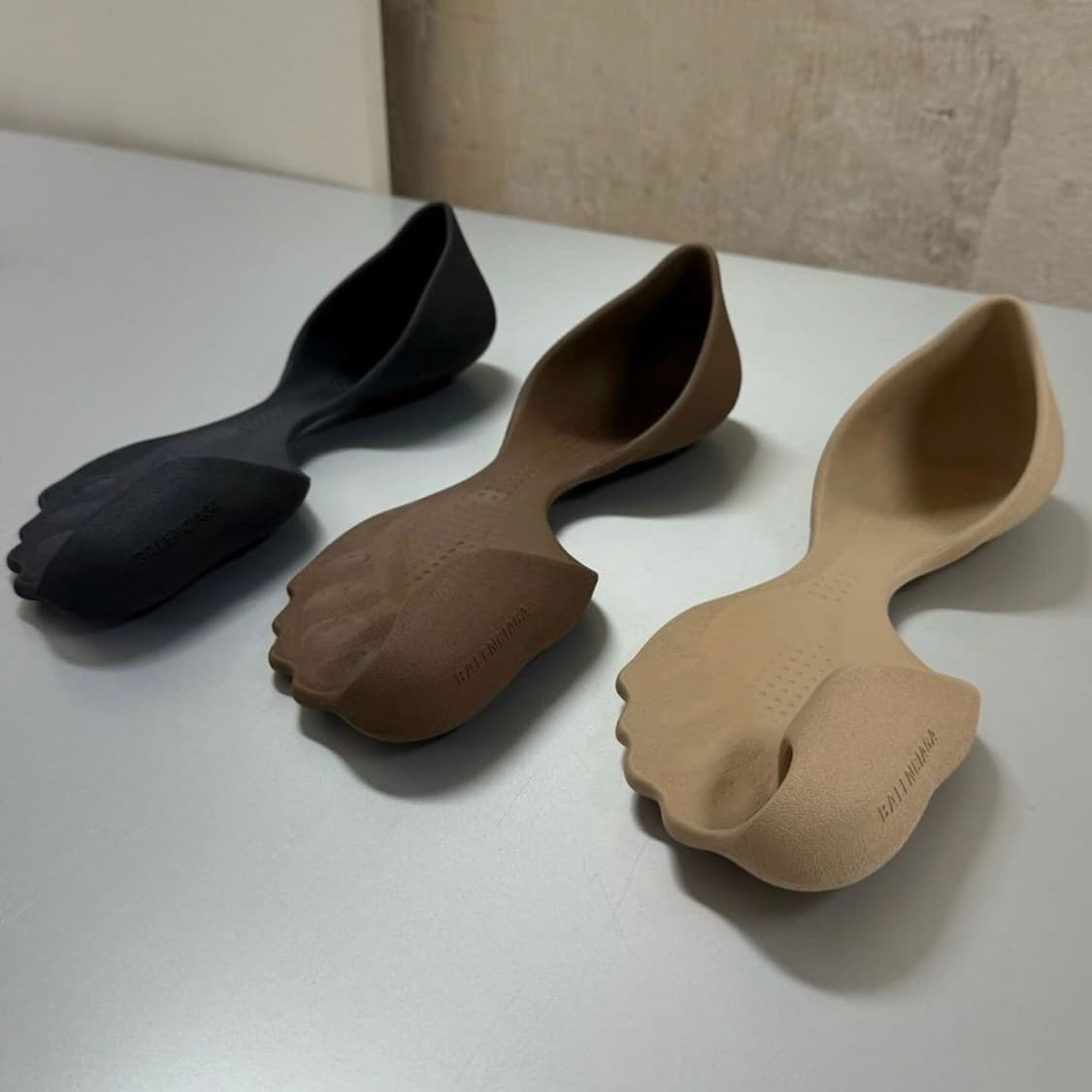 [43] 발렌시아가 제로 스니커즈 베이지 상품이미지2